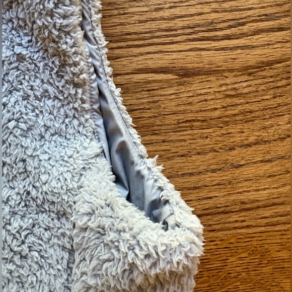 Patagonia Los Gatos salt gray Fleece Vest- fully lined- women’s medium - Picture 14 of 14